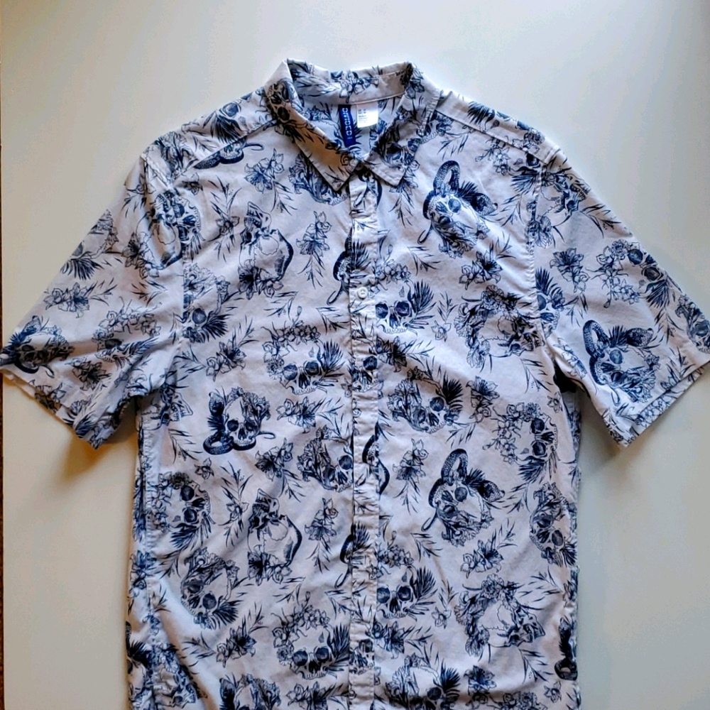 Muertos Skull Button-up Shirt